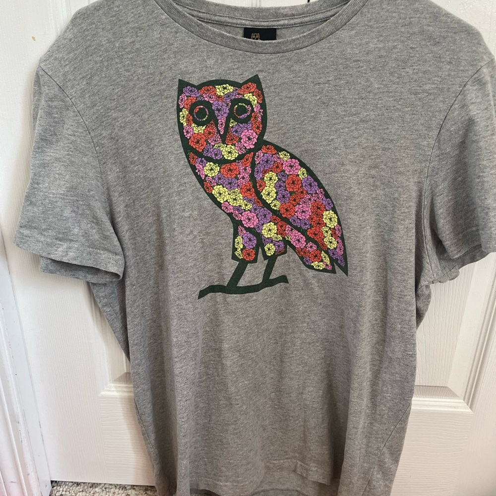 OVO Gray Short Sleeve Tee with Colorful Owl Design
